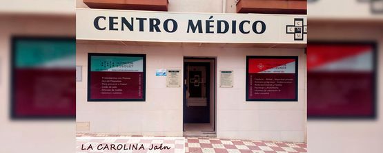 Centros Médicos Avenida II fachada de centro médico